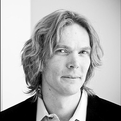 Robert Ruebker headshot